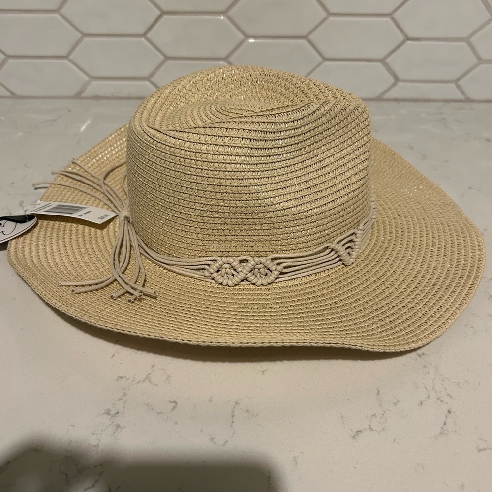 David and Young Cream Woven Hat with Braided Accent NWT